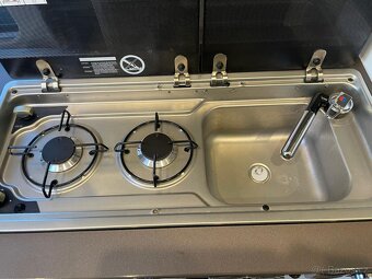 Ford Transit BURSTNER - ZVEDACÍ STŘECHA - SPANÍ - 13