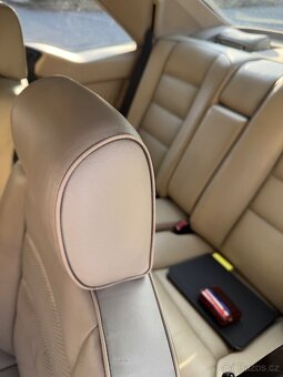 Mercedes Benz W124 320CE - 13