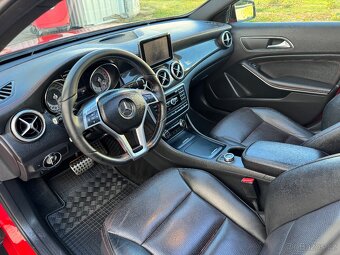 Mercedes-Benz GLA 220 4-MATIC AMG AT 125kw - 13
