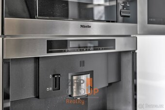 Pronájem bytu 3+kk, 156,23 m2 - mezonet, lodžie 8,19 m2 i ba - 13