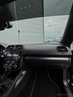 Volkswagen Scirocco R 2013 - 13