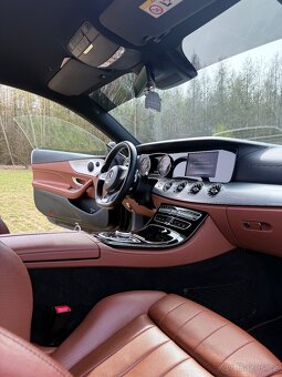 Mercedes-Benz E400 4MATIC - 13