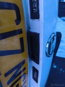 Skoda Octavia 3 combi - páté dveře, víko kufru - 13