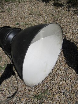 Nabízím staré industriální lampy 18 ks. Stav dle fotografii. - 13