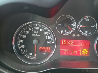 Alfa Romeo 147 facelift 1.9 JTDm 88 kW, r. 2007, STK 04/27 - 13