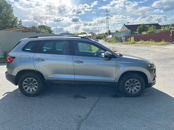 prodám Škoda karoq 2.0tdi 110kw na opravu - 13