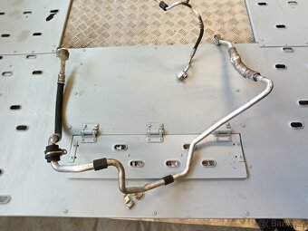 ŠKODA OCTAVIA 2. - 2.0TDi 125KW BMN - PŘÍSLUŠENSTVÍ MOTORU - 13