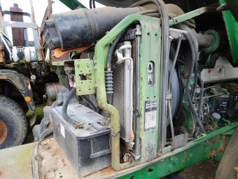 traktor John Deere 6520 SE - 13