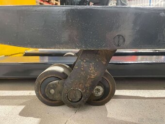 Set elektrických paletových vozíků Jungheinrich - 13