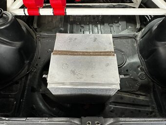 Závodní Golf GTi 2.0 cca 200 koní, skvělý setup, rychlé auto - 13