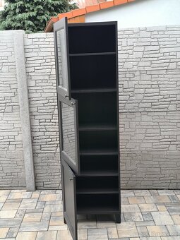 Prodám knihovnu a TV stolek IKEA - 13