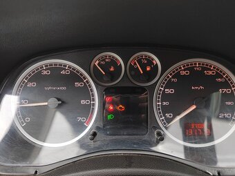 Peugeot 307 r.v. 2001, 1,6 benzin na opravu nebo ND - 13