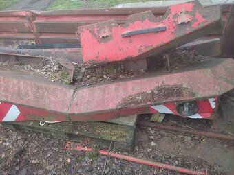 Rozmetadlo hnoje RUR RA 80. - 13