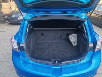 MAZDA 3  2.0 BENZÍN - 13