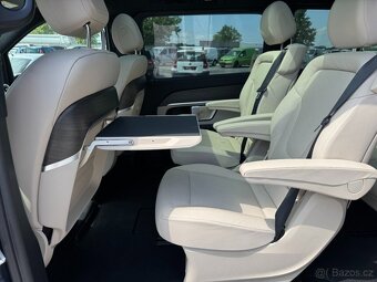 Mercedes-Benz Třídy V 300 d 4MATIC EXCLUSIVE/AMG/L - 13