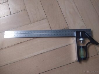 Vrtací šablona na úchytky + úhelníkové měřidlo s vodováhou - 13