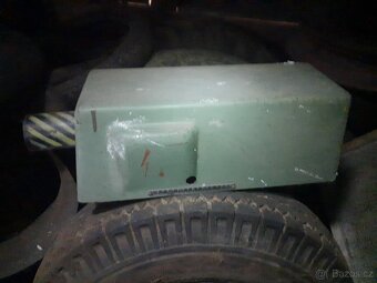 Prodám motor 5.5kw,pilu starší hoblovkou,vozíky - 13