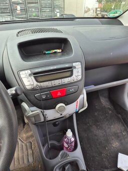 prodám toyotu aygo - 13