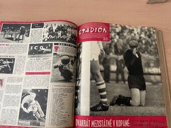 Celý ročník 1963 časopis Stadion - 13