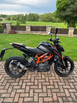DUKE 390 (2023) - 13