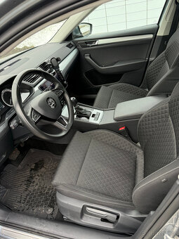 Pronájem Škoda Superb 5500,-Kč Taxi Bolt 2.0 TDI automat - 13