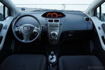 Toyota Yaris 1.3 AUTOMAT - 13