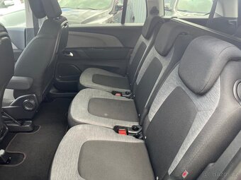 CITROEN C4 1,6 HDi Space Tourer  7.MÍST - 13