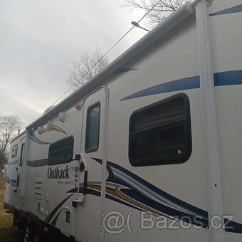 Americky karavan Keystone outback 2014 - 13