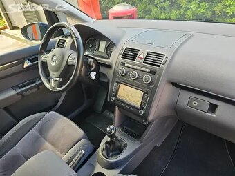 VW Touran 2.0 TDI 103W,Webasto,Highline,Xenon,Navi,2015. - 13
