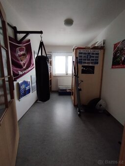 Prodáme rodinný dům 5+1 - 13