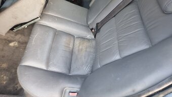 BMW E32 750i 12 knedlíků - 13