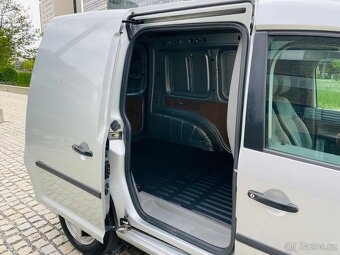 Volkswagen Caddy 1.9 TDI 77KW MANUÁL TAŽNÉ NAVI BEZ INVESTIC - 13