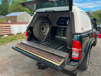 Prodej Toyota HILUX 3,0 diesel, 5-rychl. manuál - 13
