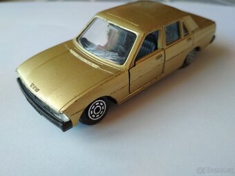 modely - autíčka Peugeot - 13