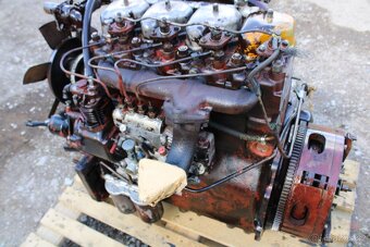 Zetor 7011 7045  motor kompletní výborný stav záruka - 13