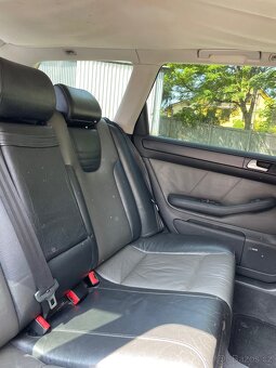 Audi A6 ALLROAD 2.5 TDI V6 - 13