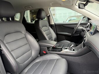 MG EHS PHEV Luxury 1.5 190kW AUT. 24tkm Ambient Press&Drive - 13