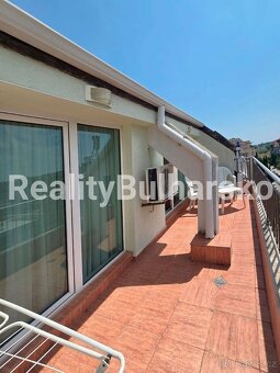 Prodej zařízeného apartmánu 2+kk s balkonem-Slunečné pobřeží - 13