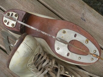 Dámské brusle, velikost 40 - 13