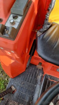Prodám malotraktor Hinomoto N249 - 13