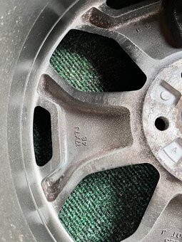 5x100 R17 Subaru XV Originál disky - ET 48 - 13