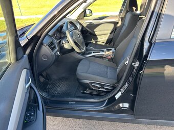 BMW X1 2,0i 135kw (benzin) X-Drive - 13