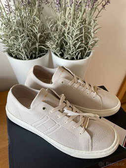 Béžové ultra lehké tenisky Tommy Hilfiger, vel. 40 - 13