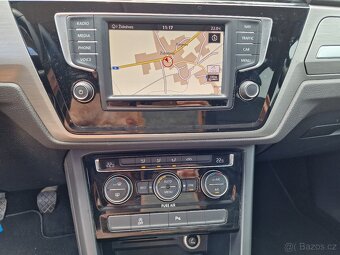 VOLKSWAGEN TOURAN 1,6TDI 81KW 7 MÍST NAVI - 13