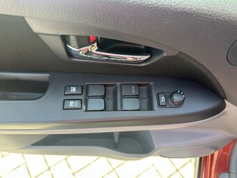 Suzuki SX4 1.6i 88kW Style 4x4 serviska - 13