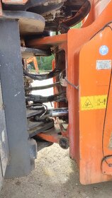 Kolový nakladač Doosan DL550-3 - 13