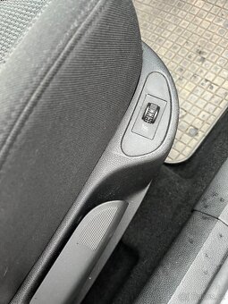 Peugeot 308 1.6 hdi facelift - 13