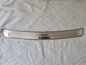 Lišta na kufor naraznik pre ŠKODA / VW - 13