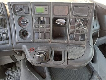 Prodám Scania 8x4 sklápěč - 13