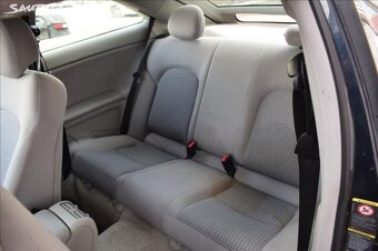 Mercedes-Benz Třídy C 1.8 C 200 KOMPRESOR KUPÉ/2005/ - 13